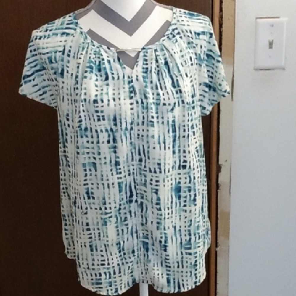 SALE!! Women's Blue Patterned Top - Picture 1 of 6